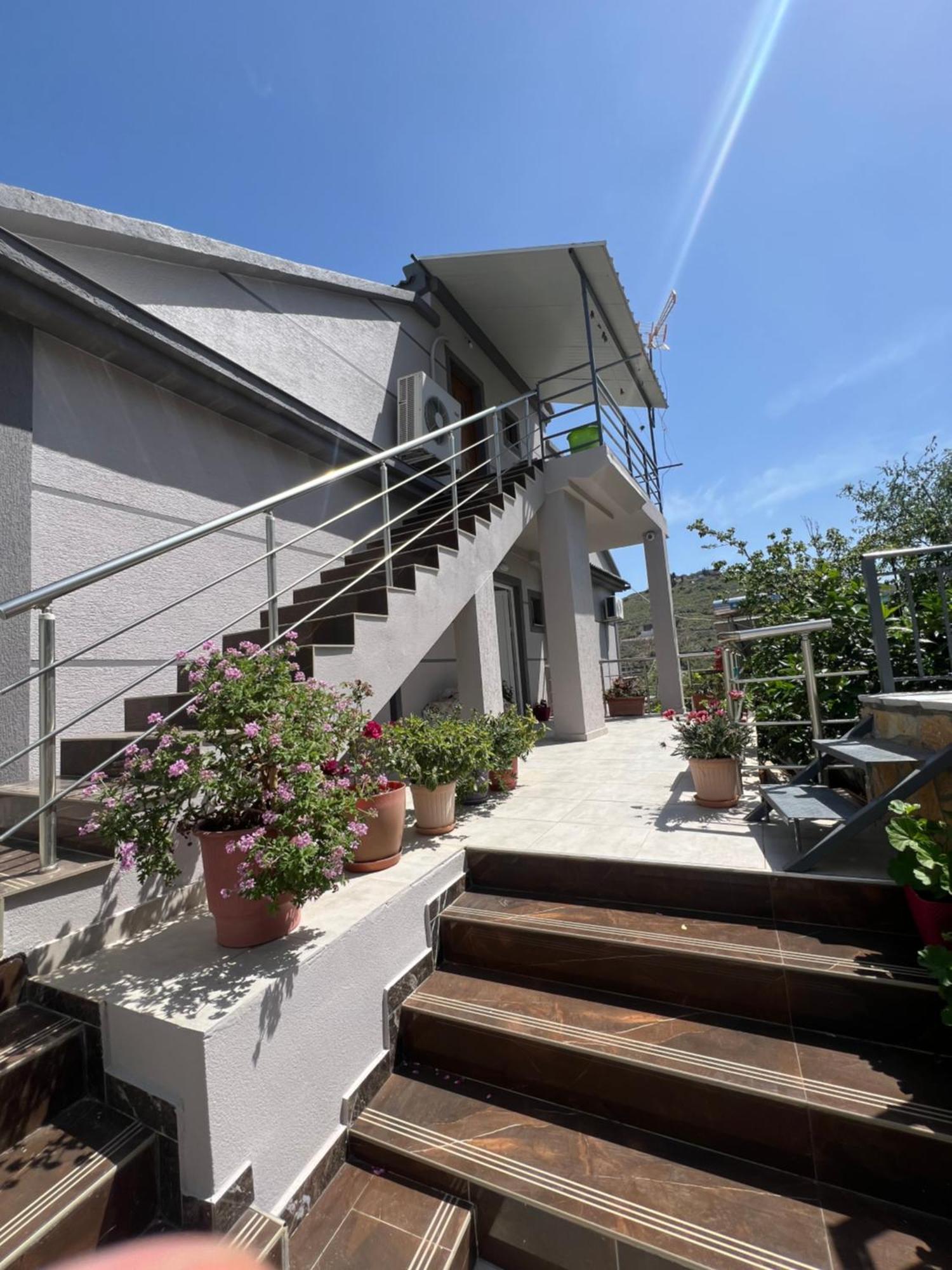 Vila Rafael Sarandë エクステリア 写真